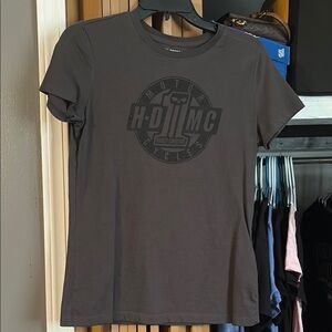Harley-Davidson Charcoal Tee with Iconic Logo